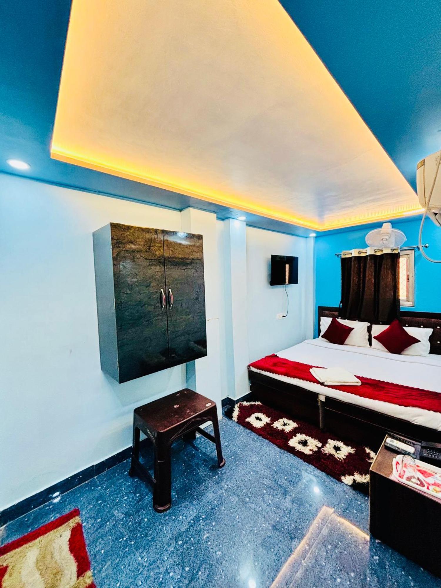 Baba Vishwanath Residency — Photos 3